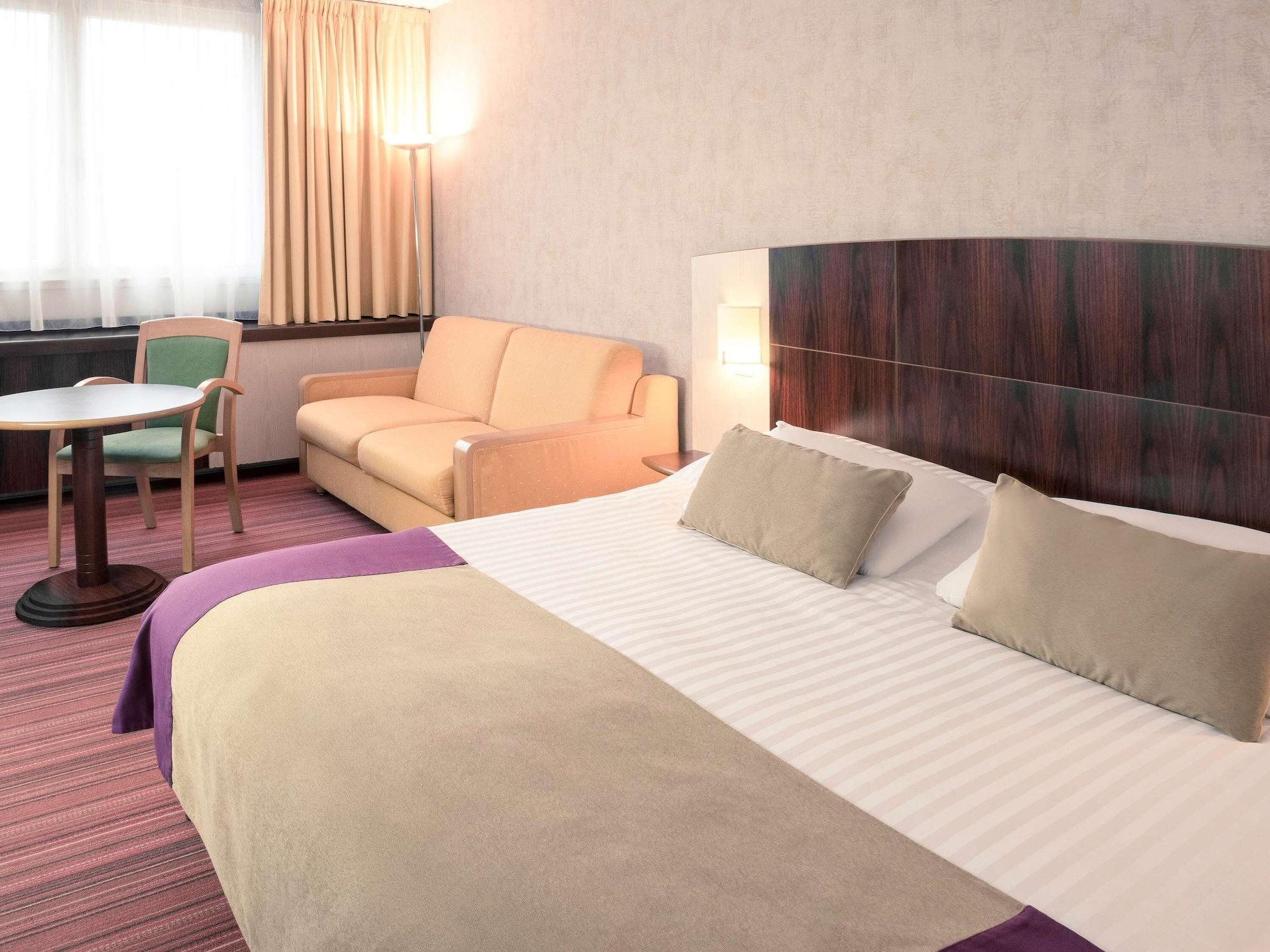 Mercure Besancon Parc Micaud - Hotel & Bar מראה חיצוני תמונה