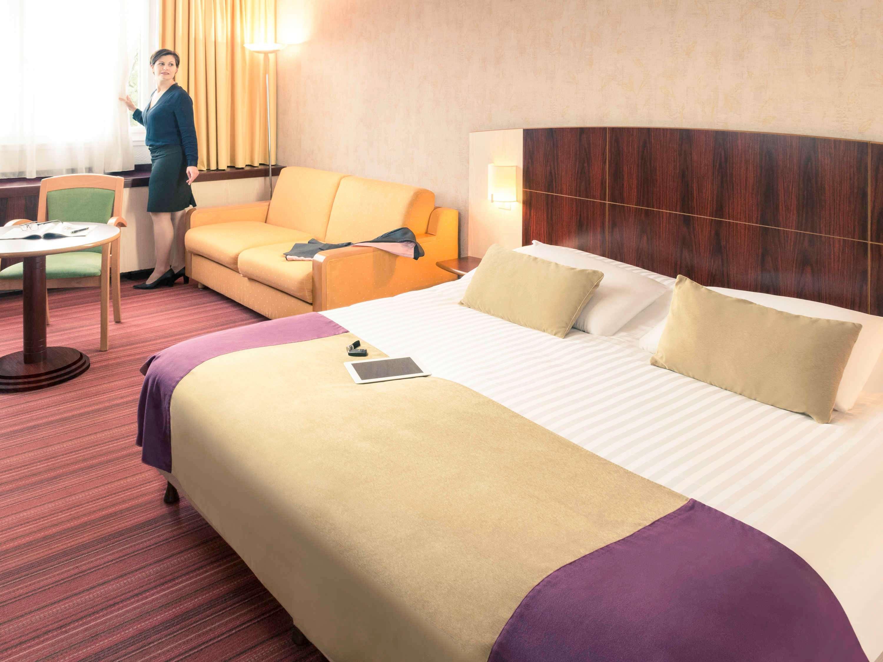 Mercure Besancon Parc Micaud - Hotel & Bar מראה חיצוני תמונה
