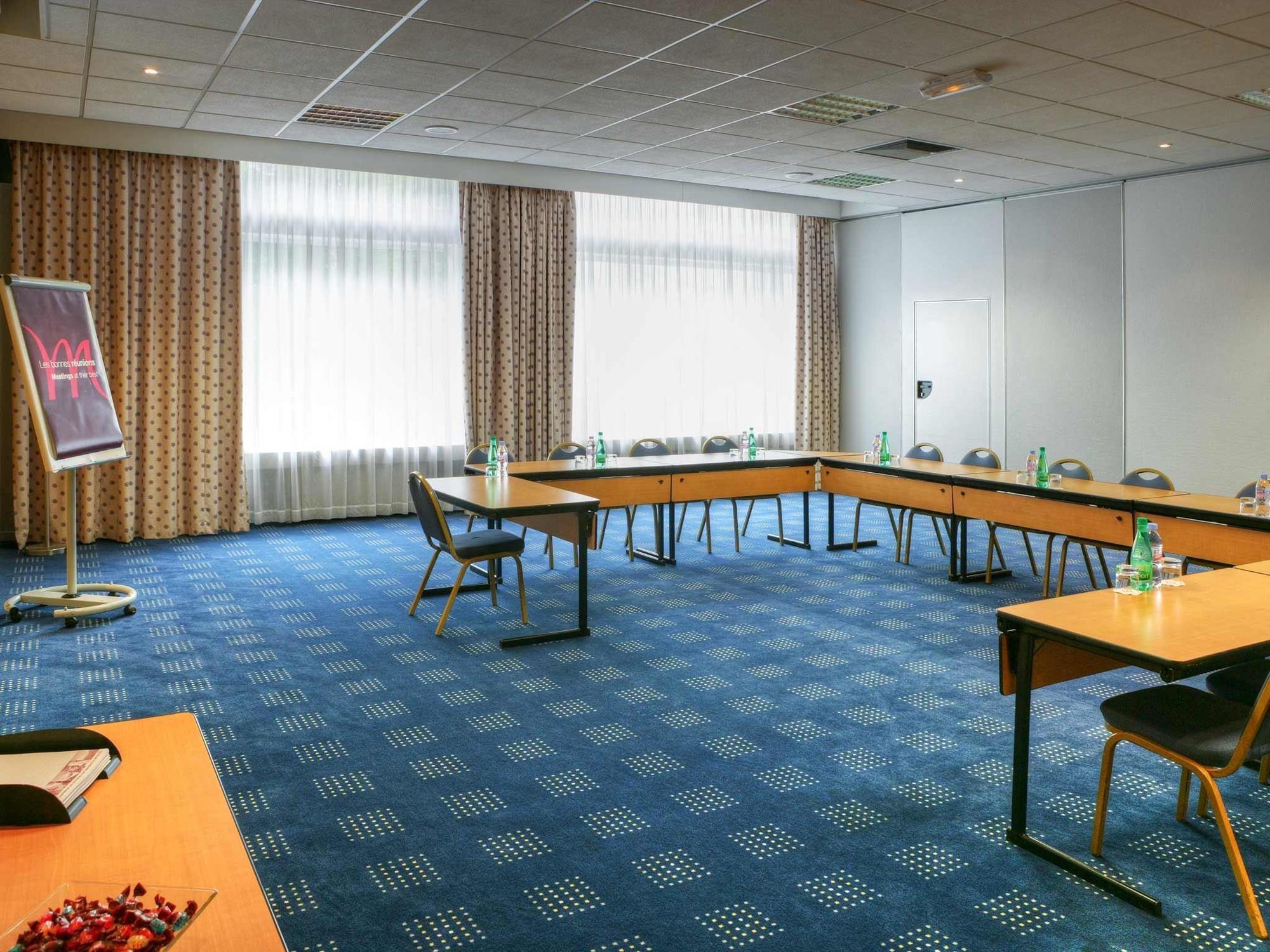 Mercure Besancon Parc Micaud - Hotel & Bar מראה חיצוני תמונה